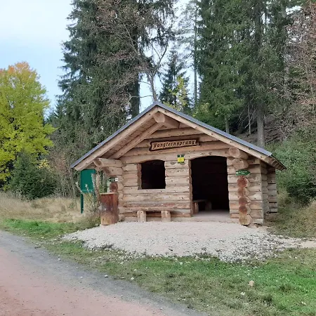 & Fewo's Talblick 招待所