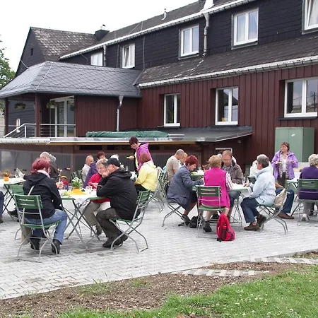 & Fewo's Talblick 招待所 3*