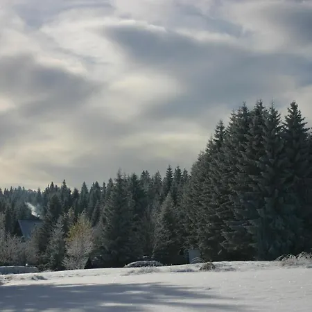 & Fewo's Talblick 招待所 3*